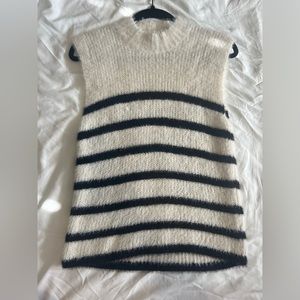 Old navy sweater vest